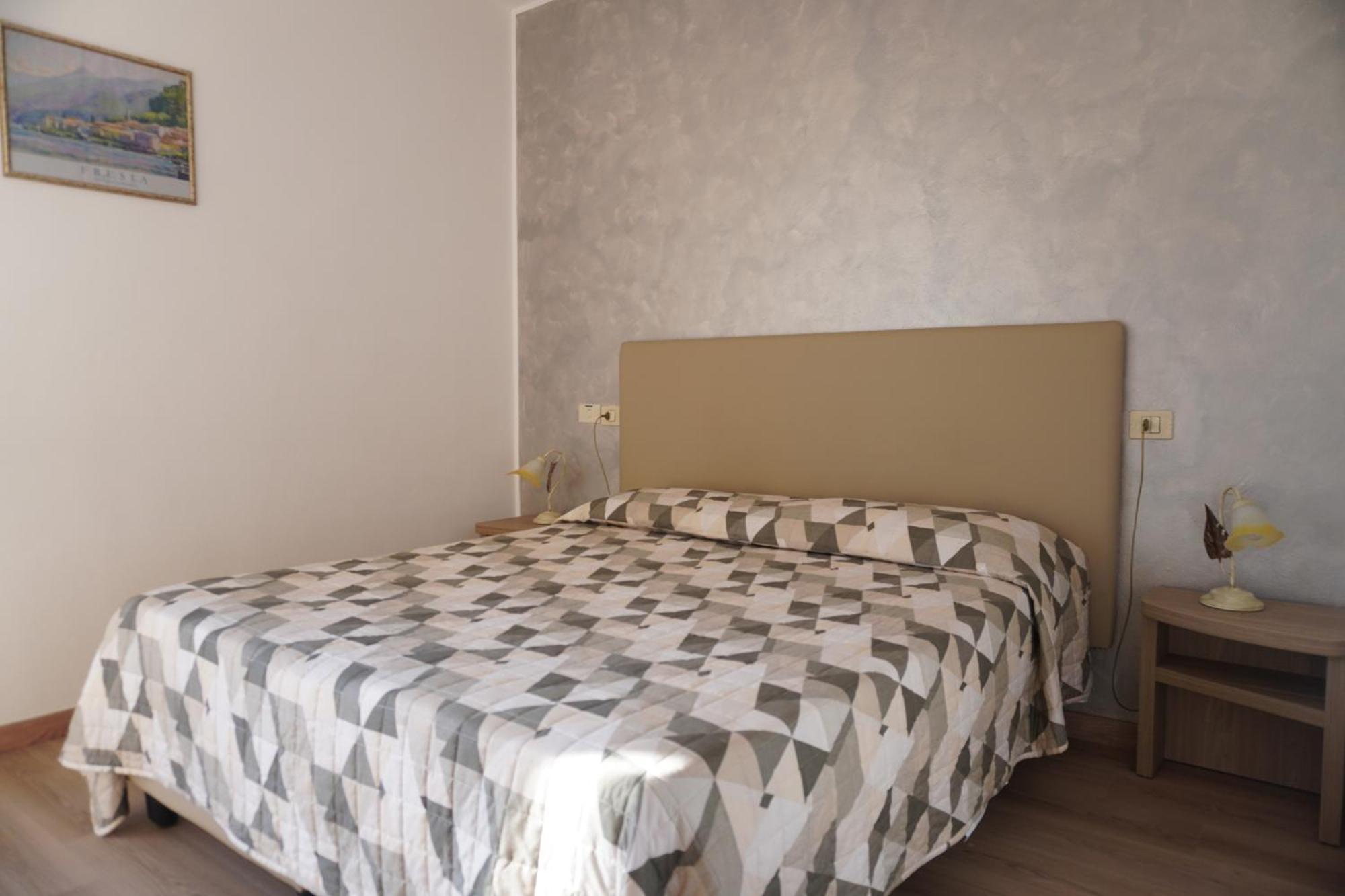 Albergo Giardinetto Беладжо Екстериор снимка