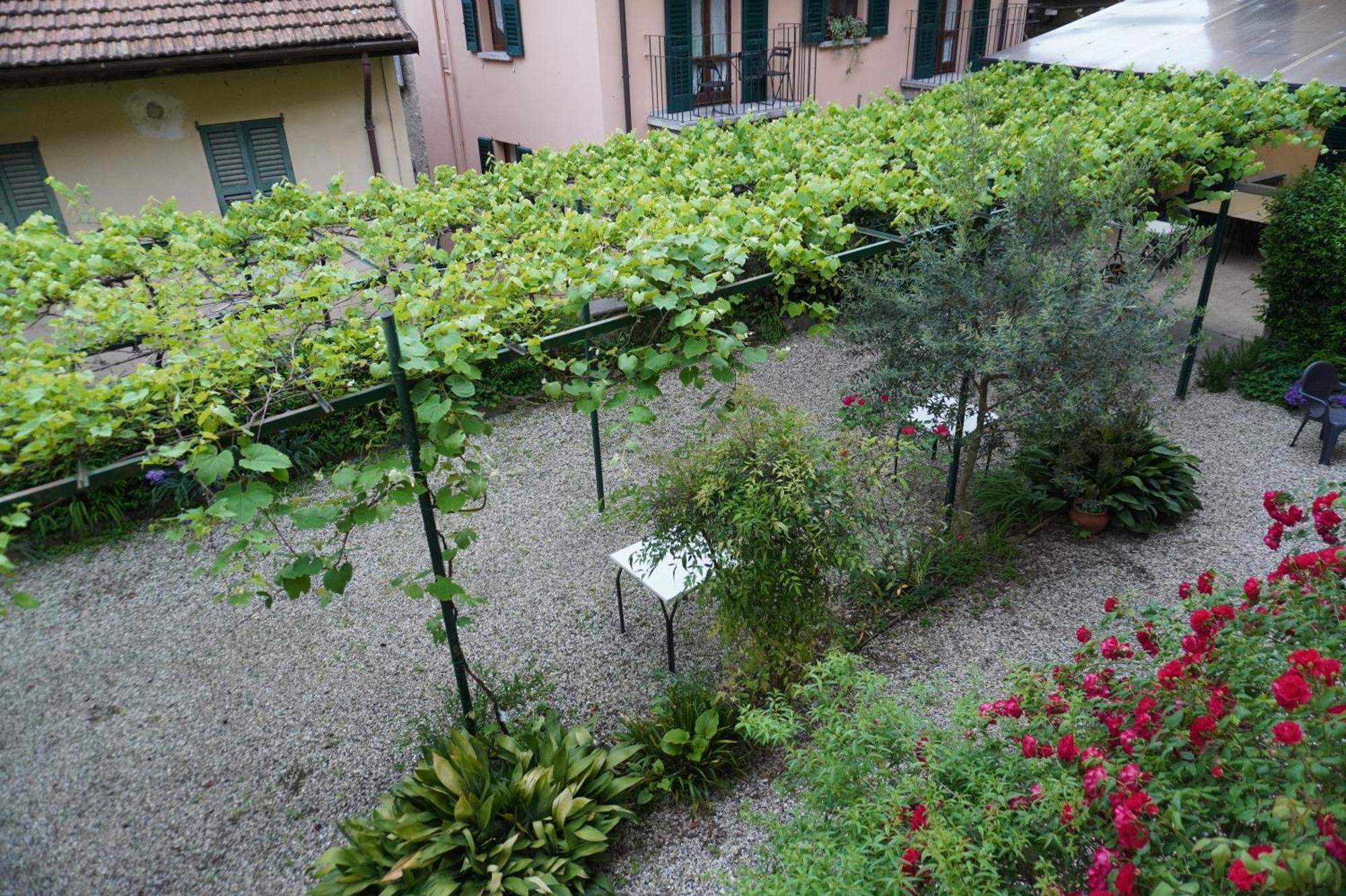 Albergo Giardinetto Беладжо Екстериор снимка